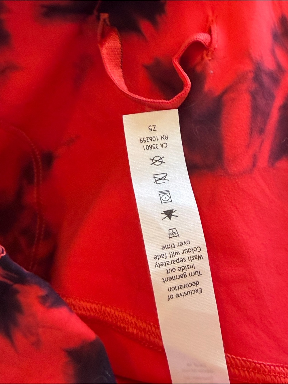 Lululemon Wunder Train HR 25” Leggings Carnation Red Black Tie Dye - Size 6 - Picture 7 of 10